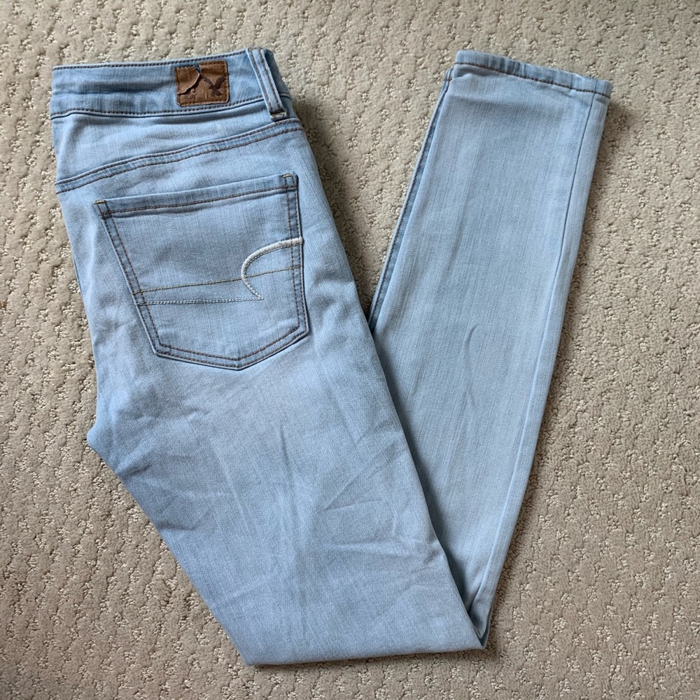 American Eagle Light-Wash Skinny Jeggings 6